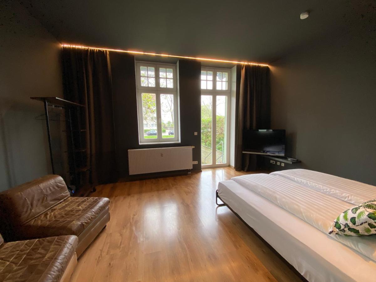 Tropisches Loft Mit Privatem Garten Maagdenburg Buitenkant foto